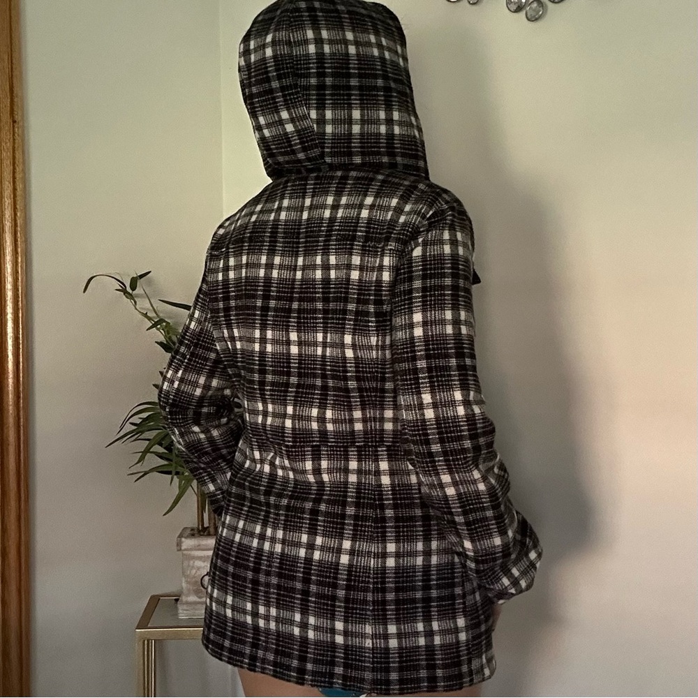EUC Hurley hooded coat size medium - Picture 14 of 17